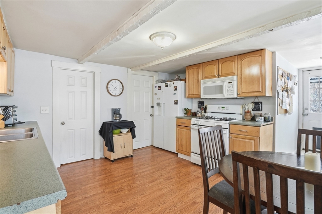 10 Franklin St 1