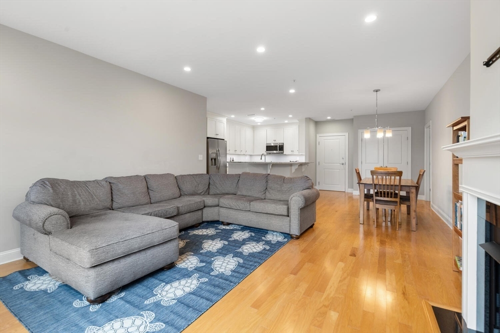 2 Inwood Drive 2001