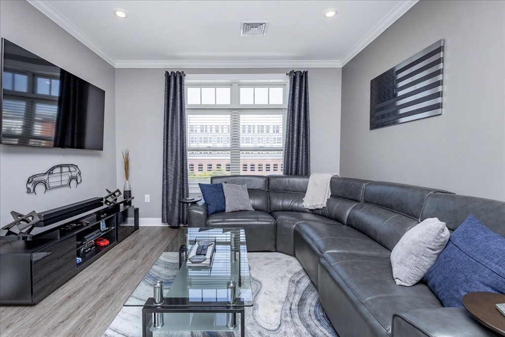 69 Foundry Street 502