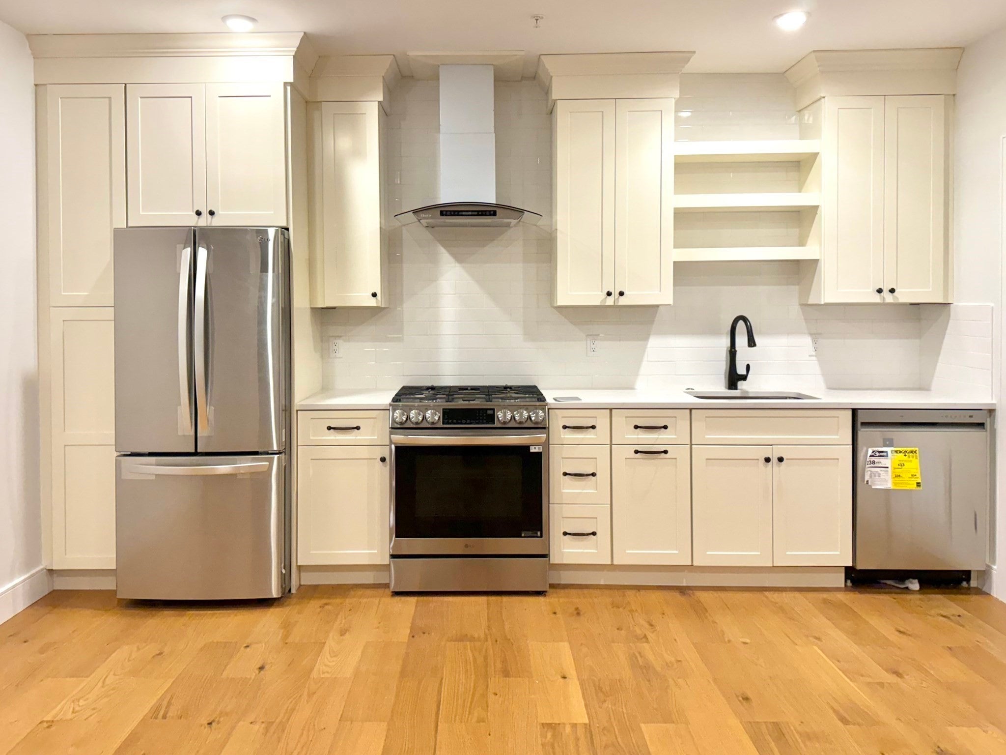 165 Everett St 1, Boston MA 02128