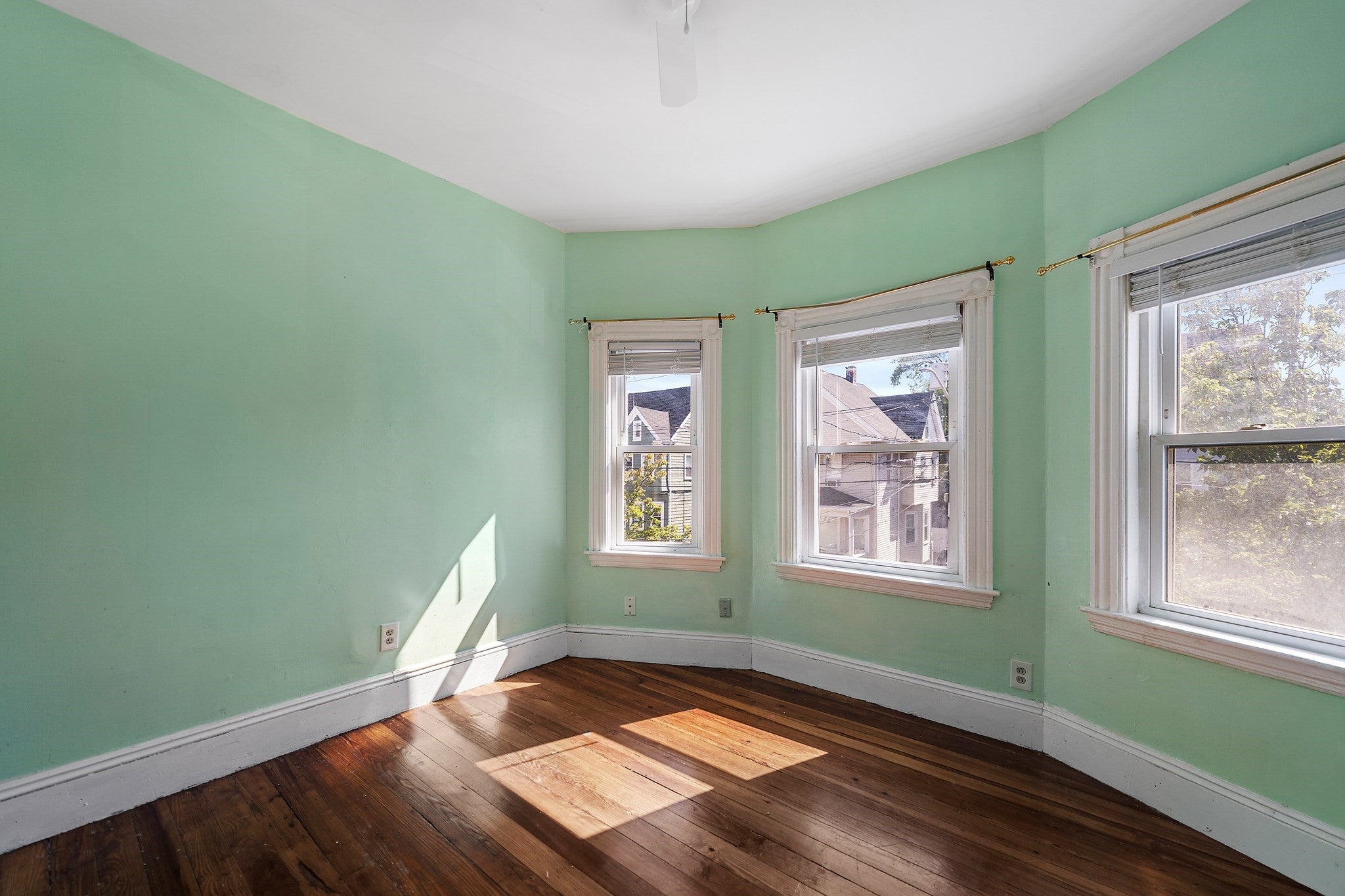 40 Baker Road, Everett, MA Photo #17