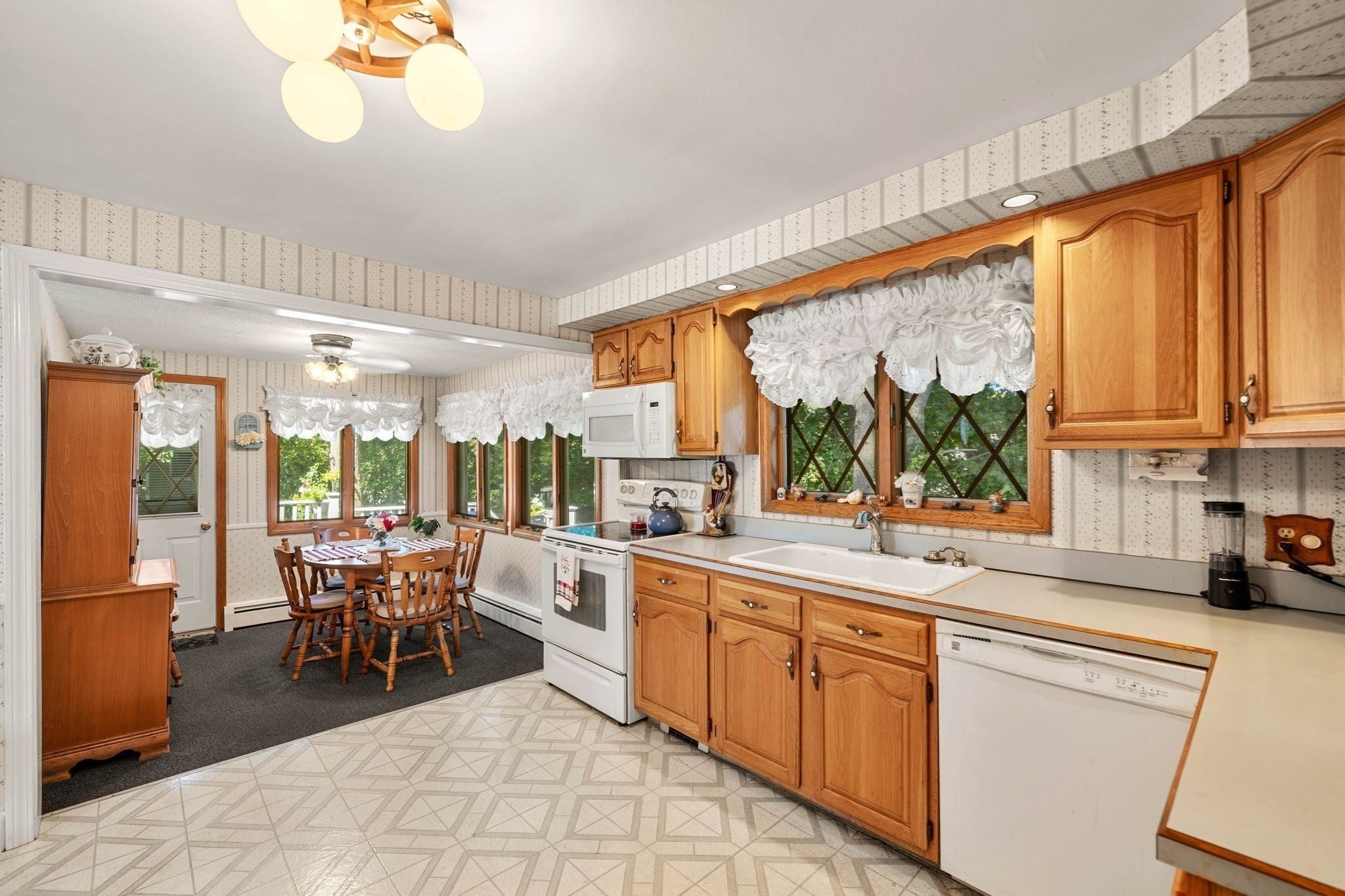 28 Dambrosio Rd, Lynn, MA, 28 Dambrosio Rd, Lynn, MA Photo #12