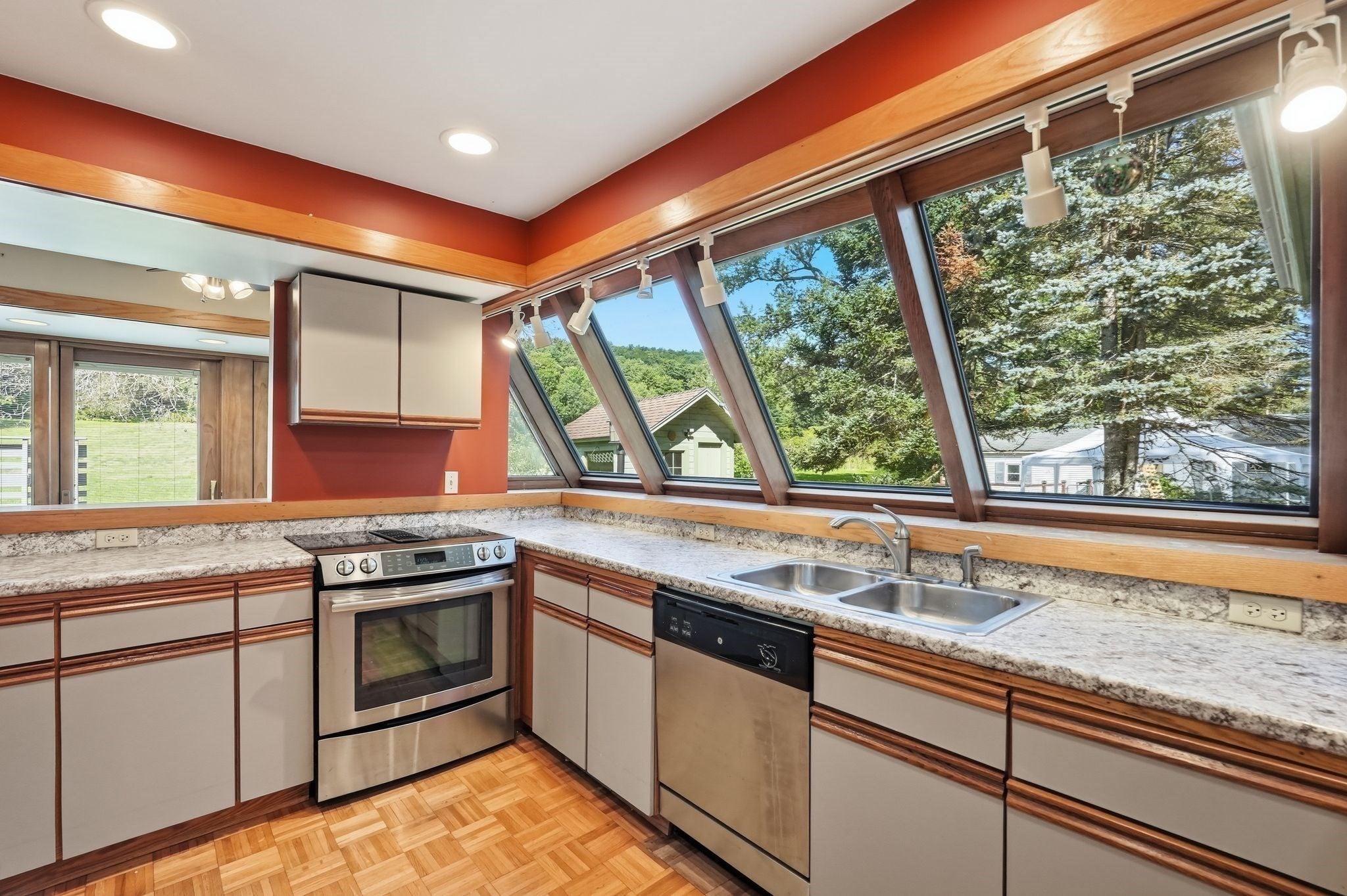 88 Homestead Avenue, Greenfield, MA, 88 Homestead Avenue, Greenfield, MA Photo #13