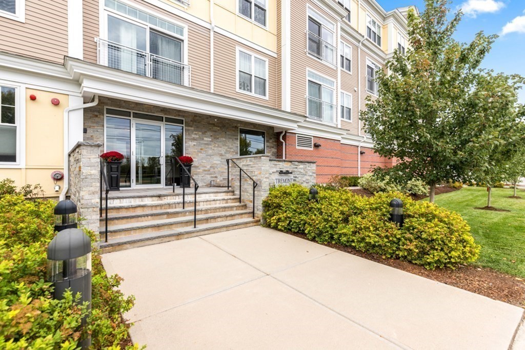 130 Tremont St 205