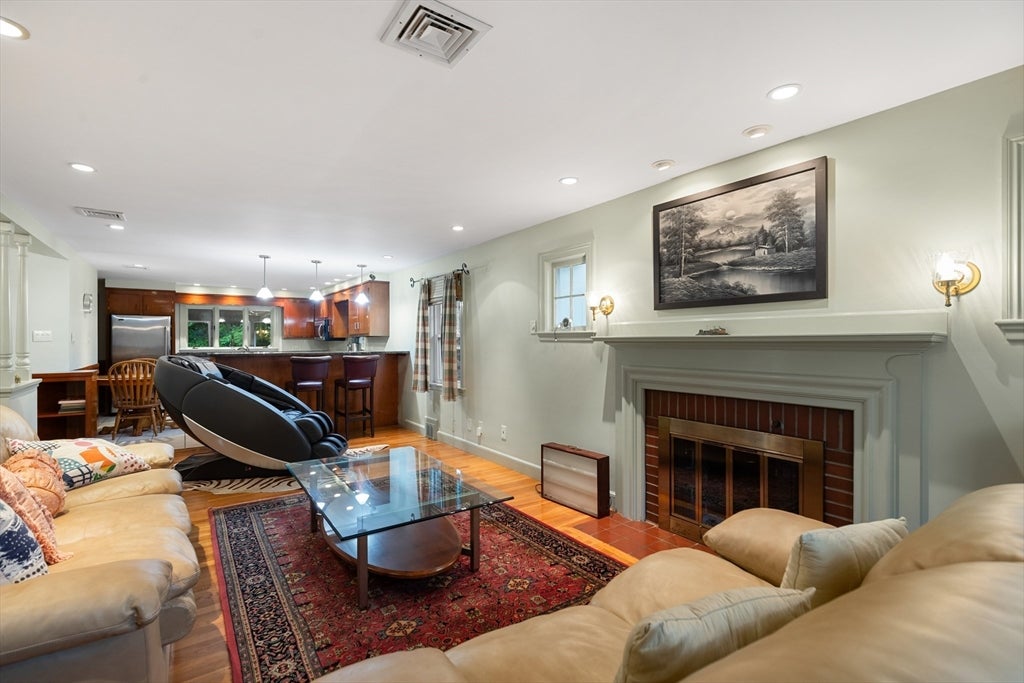 991 Main St, Wakefield, MA Photo #8