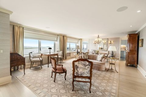 85 E India Row 33B/C Boston MA 02110