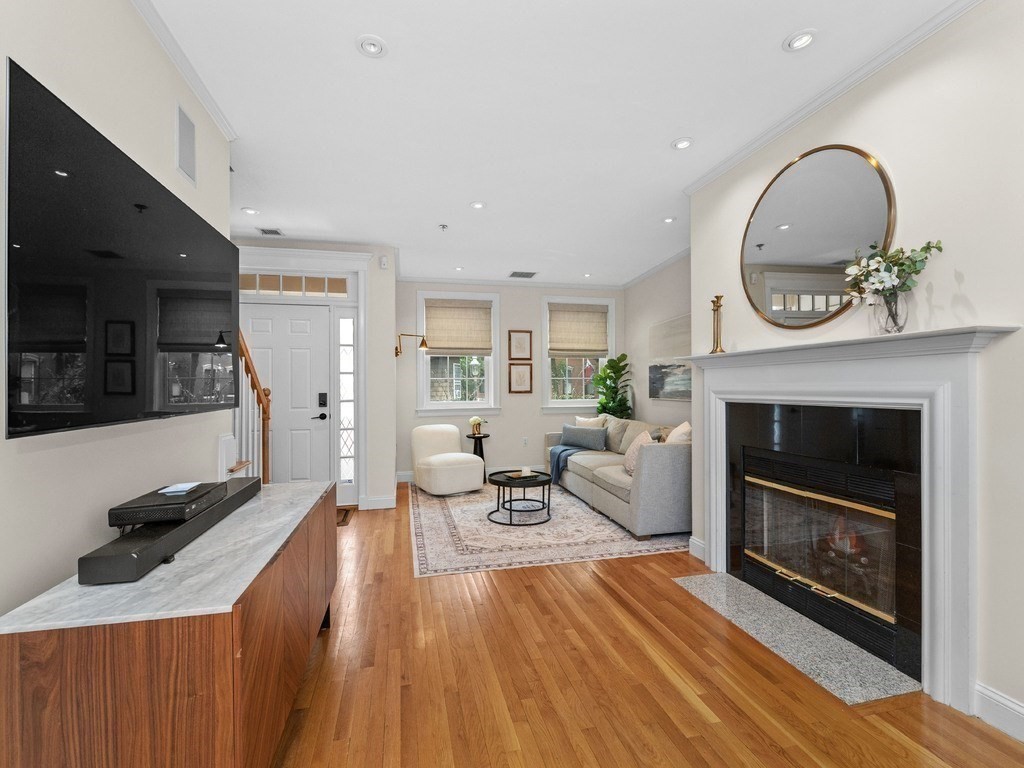 92 Warren Street W-1