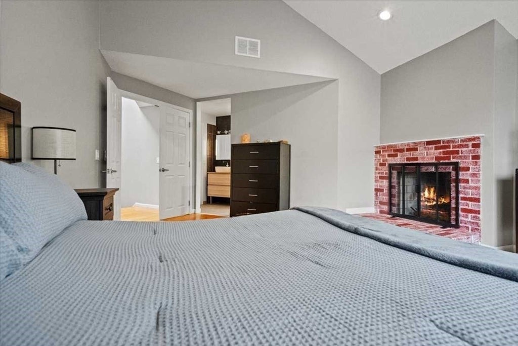 73 Spyglass Hill Dr #73, Ashland, MA Photo #19