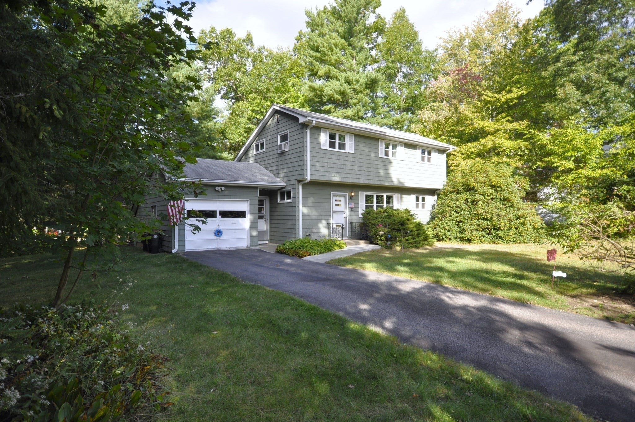122 Sunset Dr, Brockton, MA Photo #23