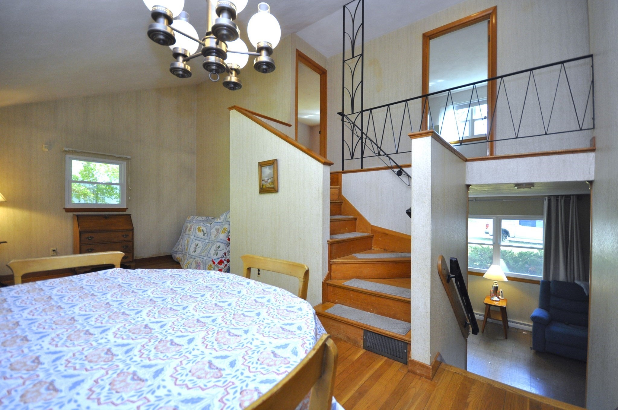 122 Sunset Dr, Brockton, MA Photo #11
