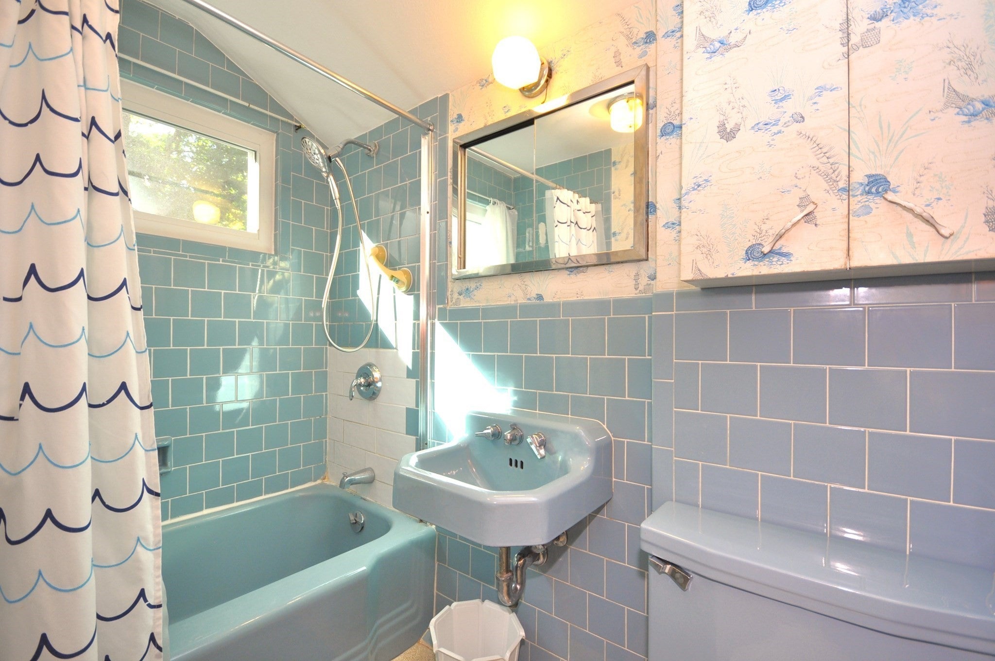 122 Sunset Dr, Brockton, MA Photo #15