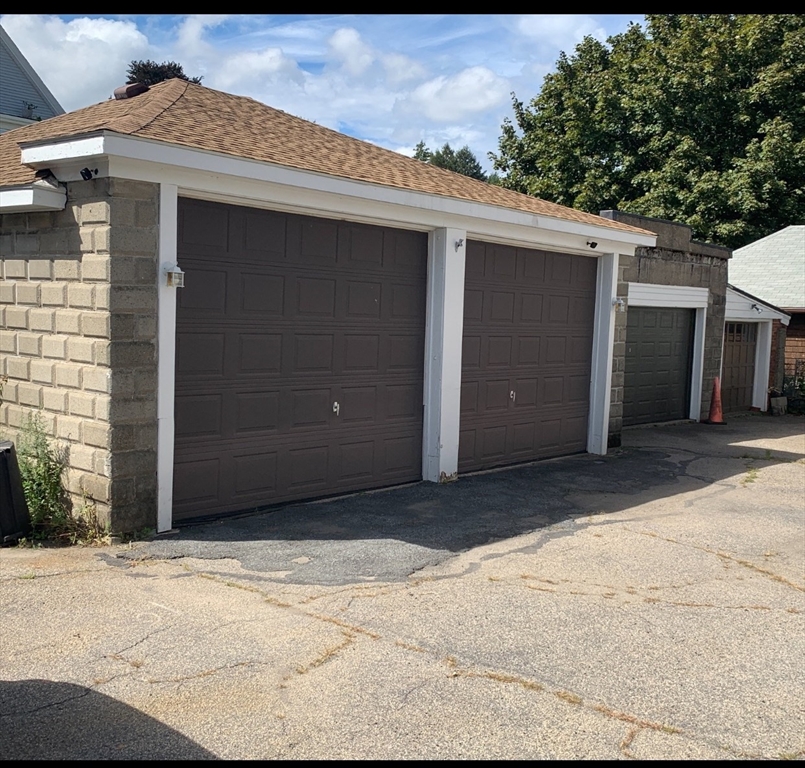 34 Averton St