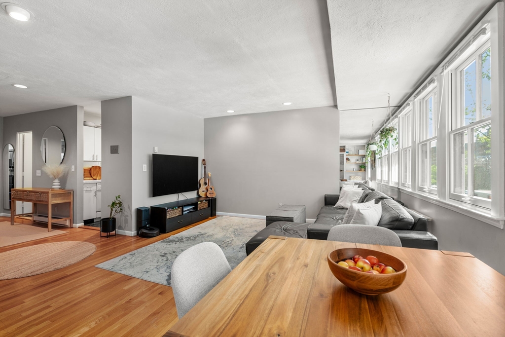 306 Columbus Avenue 2
