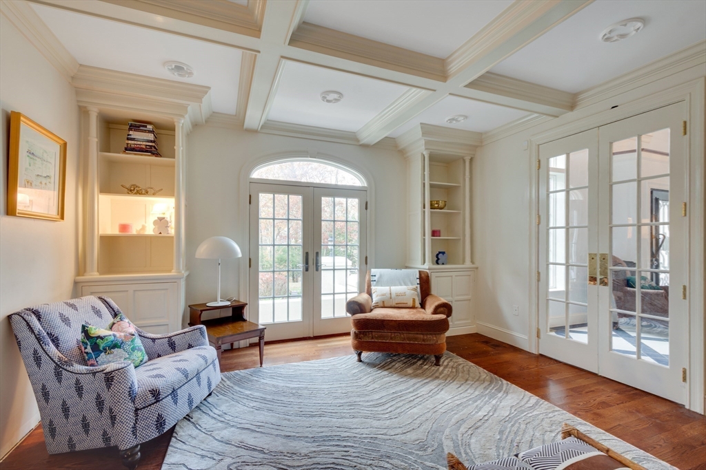 Dover, Massachusetts 02030, United States, 5 Bedrooms Bedrooms, ,6 BathroomsBathrooms,Residential,Pending,77077