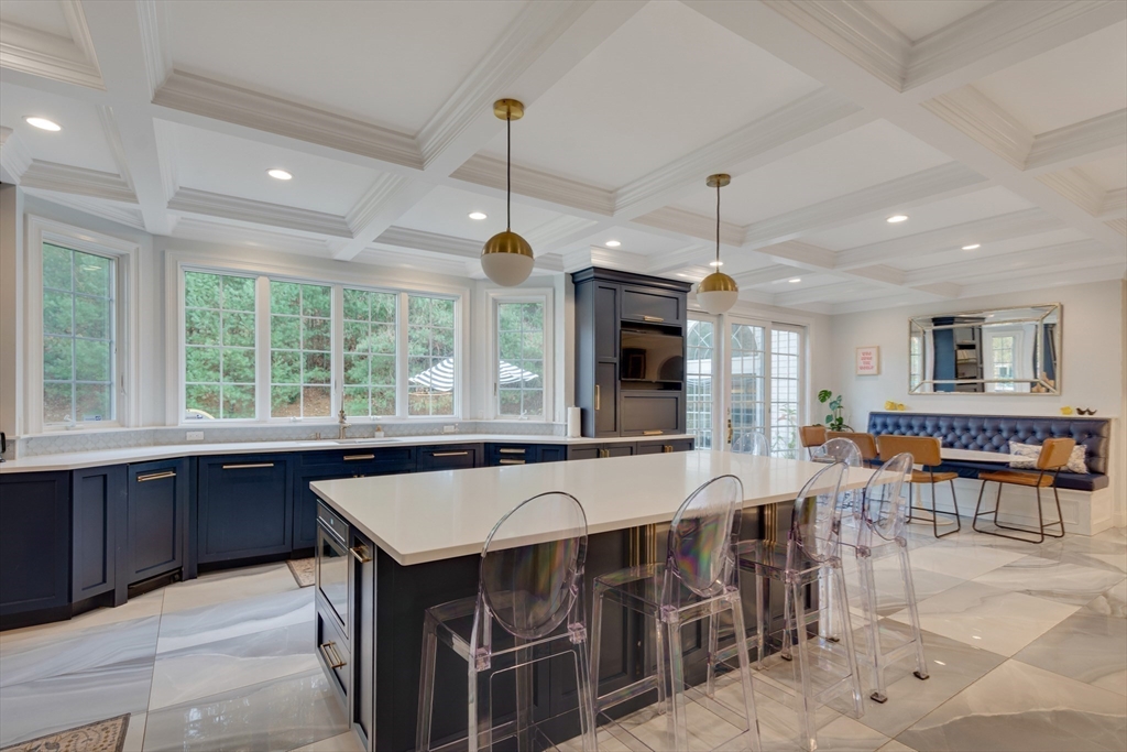 Dover, Massachusetts 02030, United States, 5 Bedrooms Bedrooms, ,6 BathroomsBathrooms,Residential,Pending,77077