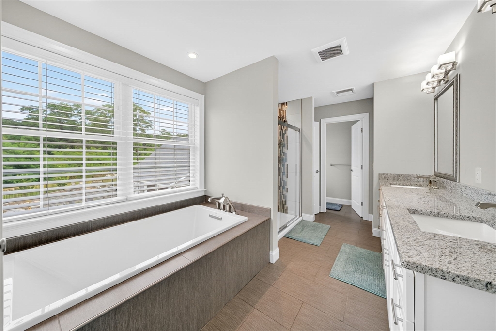 586 Hart St, Dighton, MA Photo #22