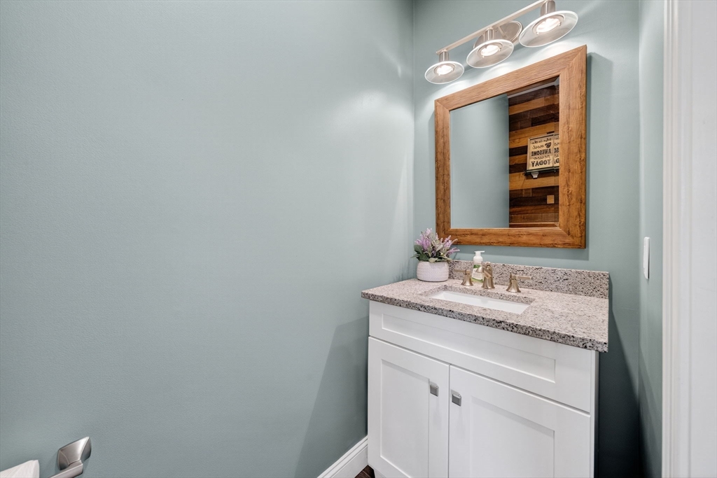 586 Hart St, Dighton, MA Photo #14