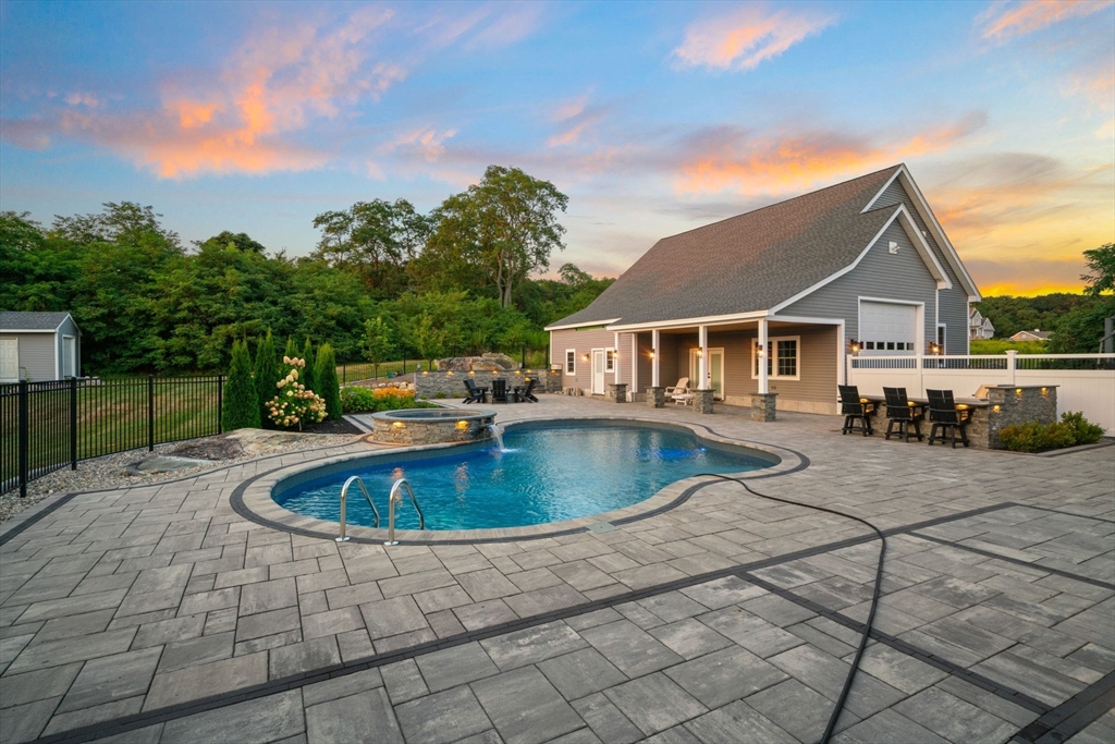 586 Hart St, Dighton, MA Photo #40