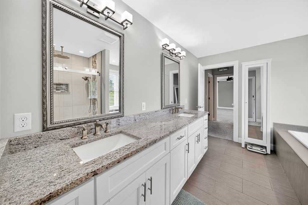 586 Hart St, Dighton, MA Photo #24