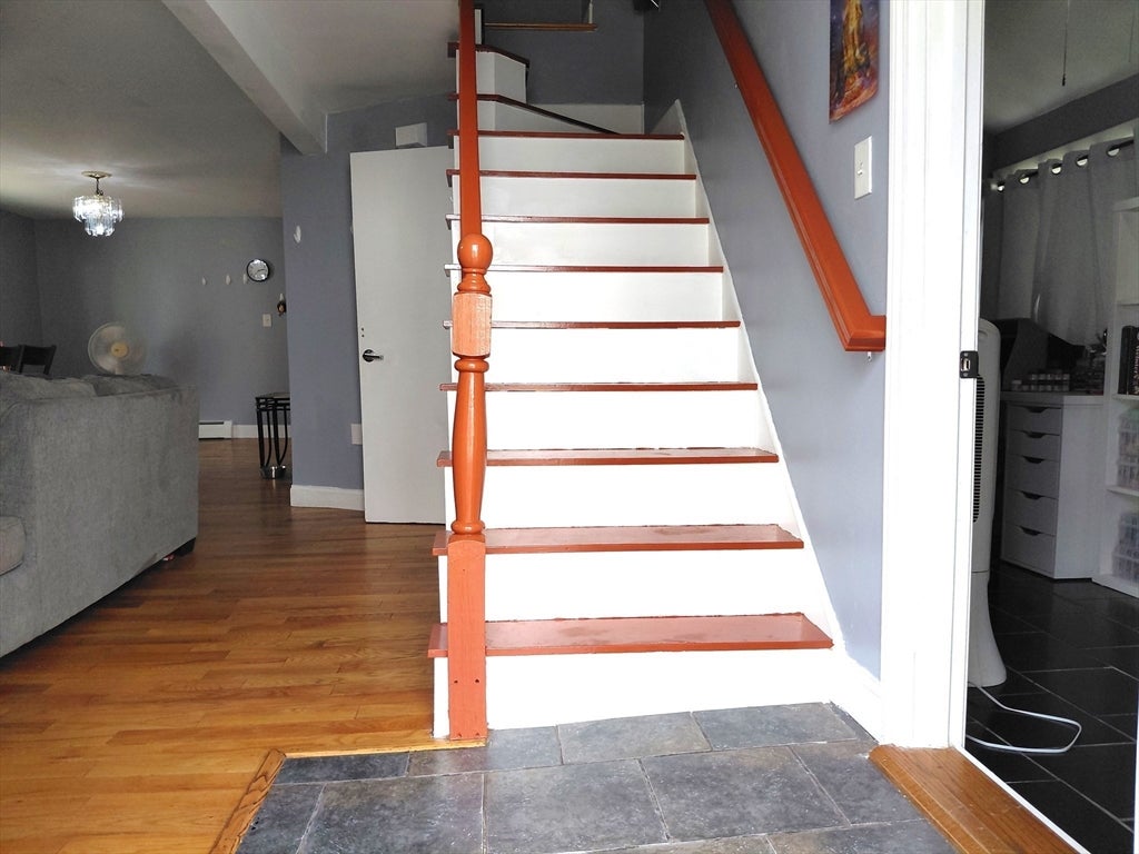 31 Floyd St, Lowell, MA, 31 Floyd St, Lowell, MA Photo #11