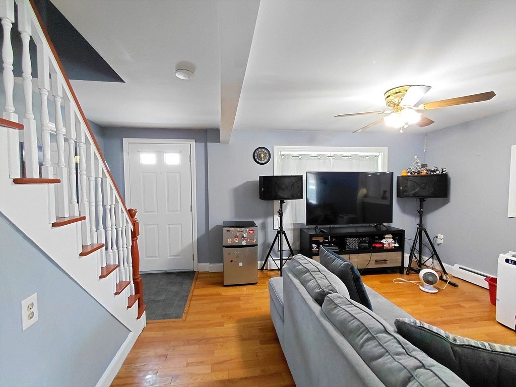 31 Floyd St, Lowell, MA, 31 Floyd St, Lowell, MA Photo #2