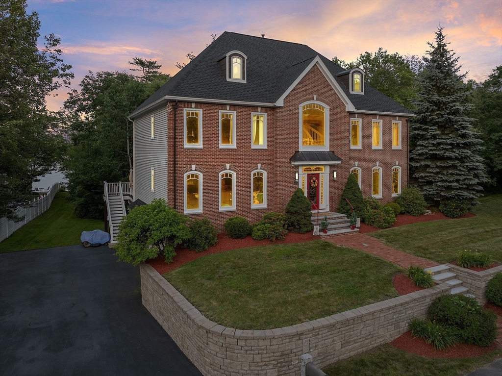 73 W Shore Road