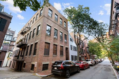 Photo of 19 Fayette St #1, Boston, MA 02116 (MLS # 73493222)
