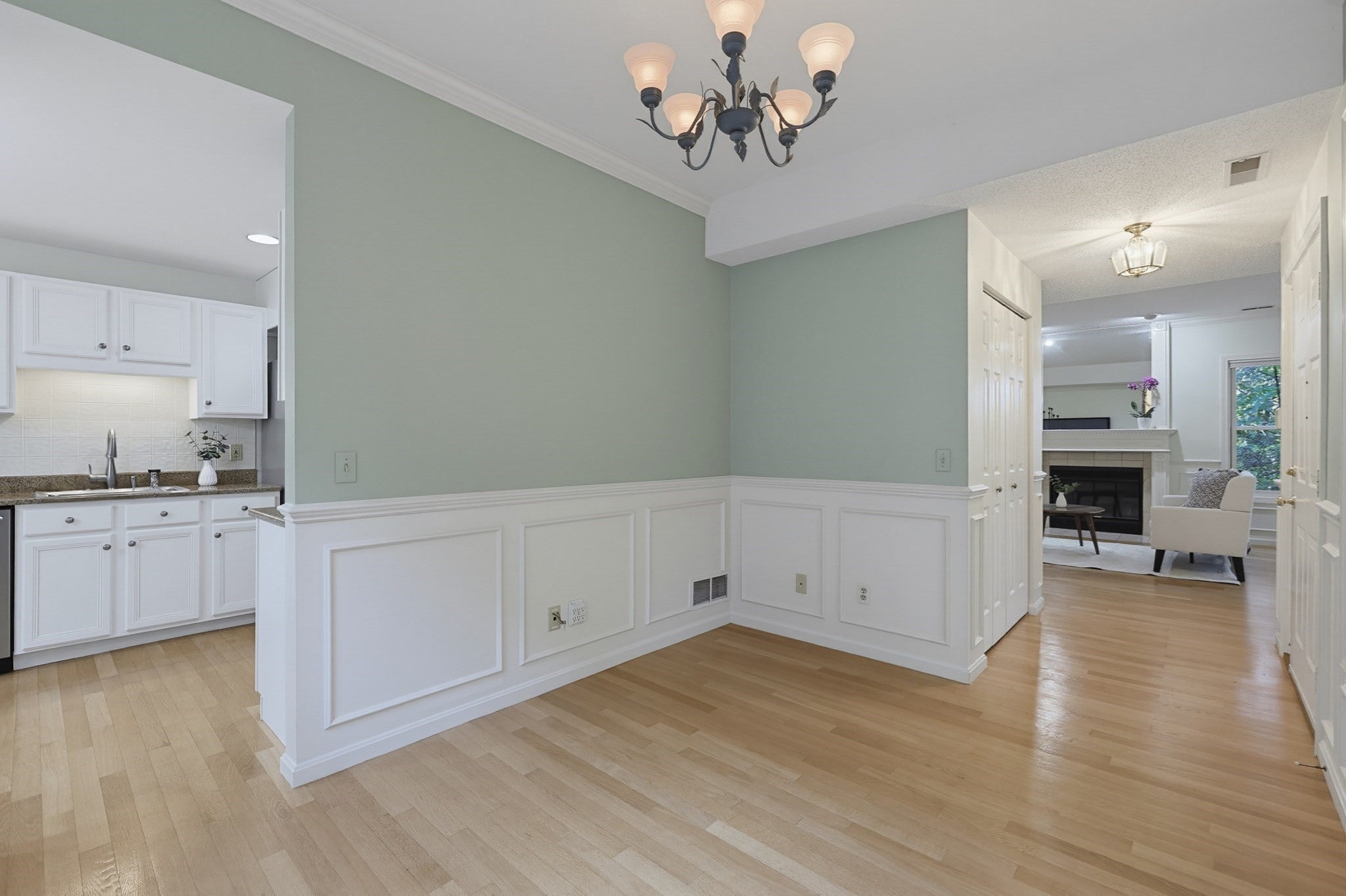 85 Hammond Pl #85, Woburn, MA Photo #13