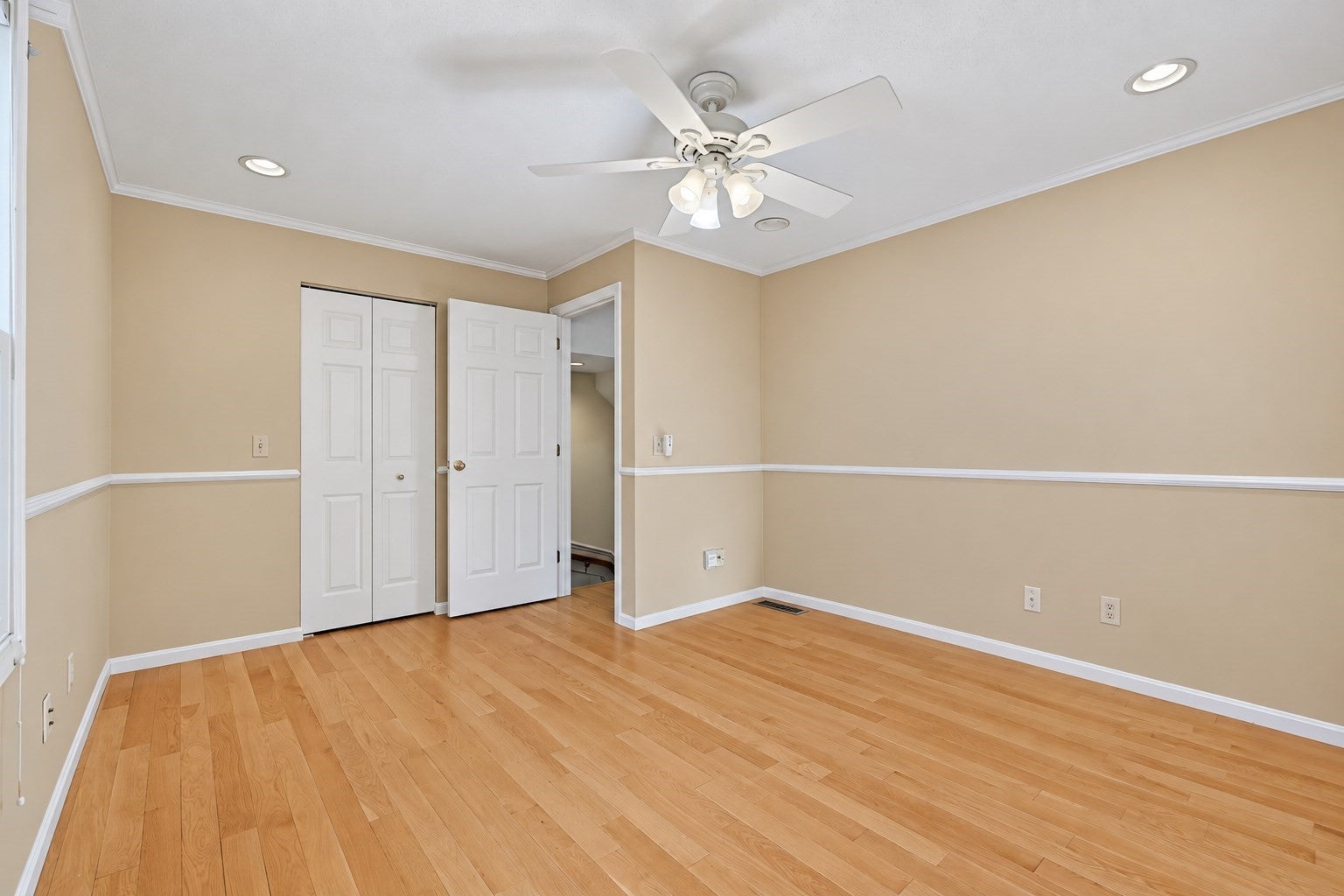 85 Hammond Pl #85, Woburn, MA Photo #20
