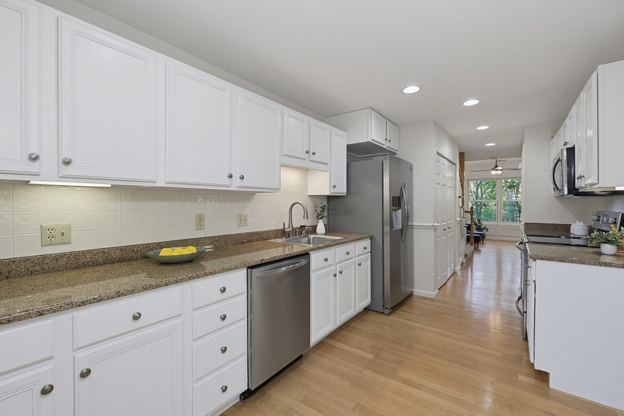 85 Hammond Pl #85, Woburn, MA Photo #8