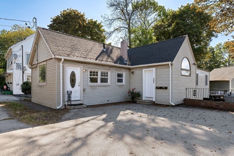 Photo of 461 Bridge Street, Weymouth, MA 02191 (MLS # 73582012)