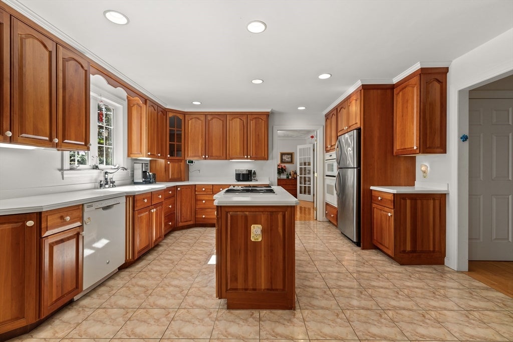 705 Main St, Acton, MA, 705 Main St, Acton, MA Photo #15