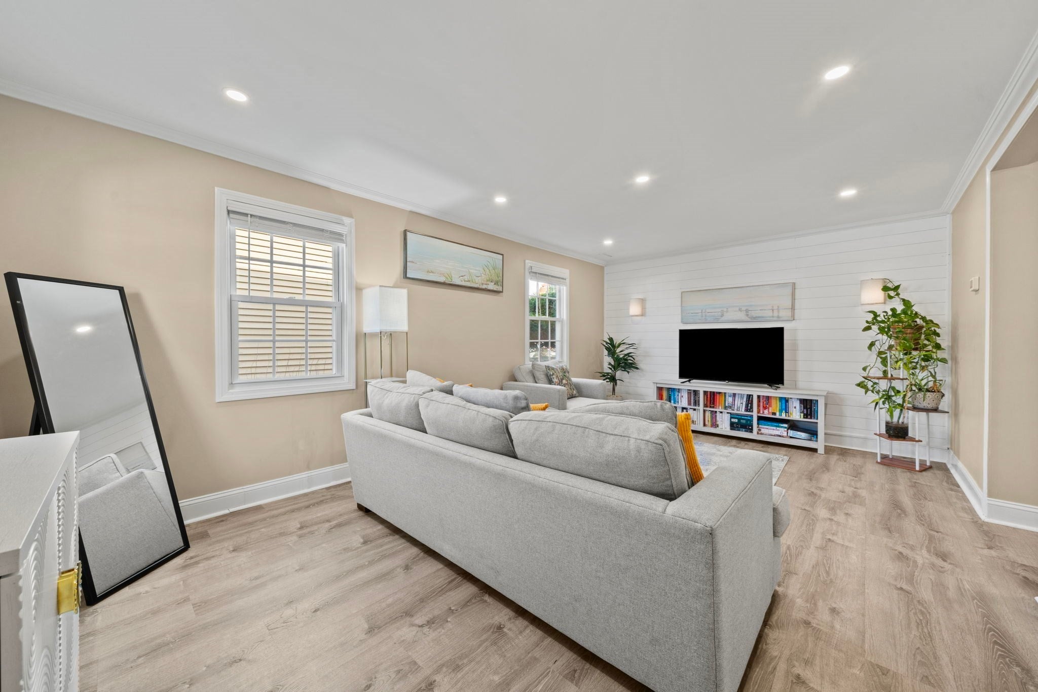 7 Pamela Ln 4-4