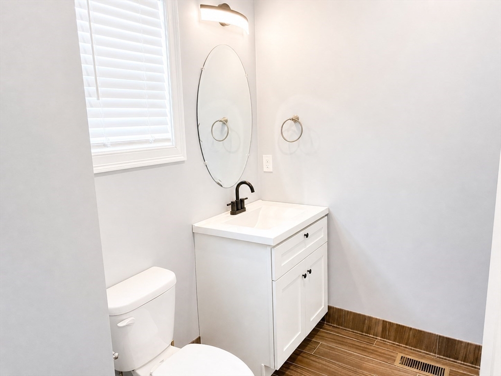 16 Caprera Rd #16, Worcester, MA Photo #14