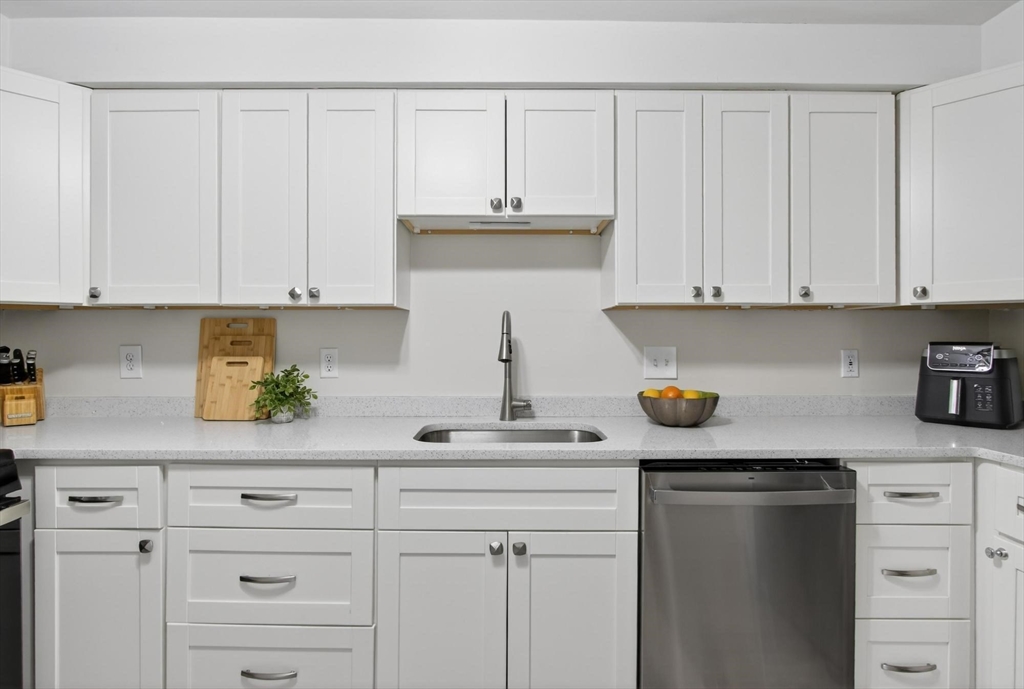 1461 Pawtucket Blvd 4-8