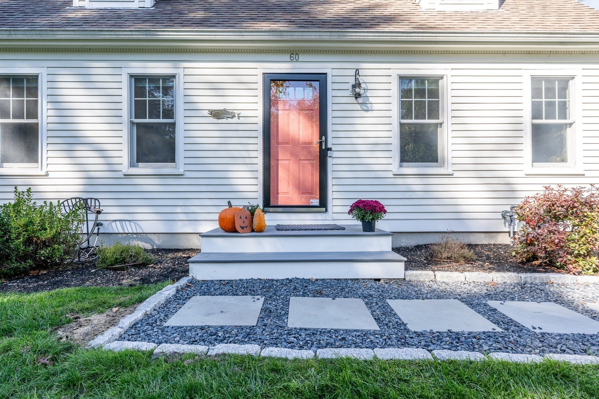 60 Shorewood Dr