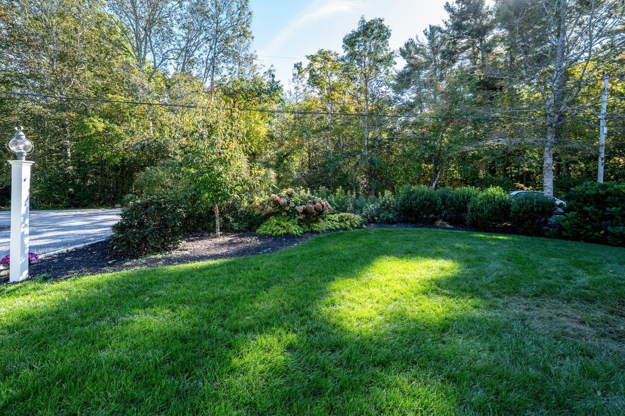 60 Shorewood Dr