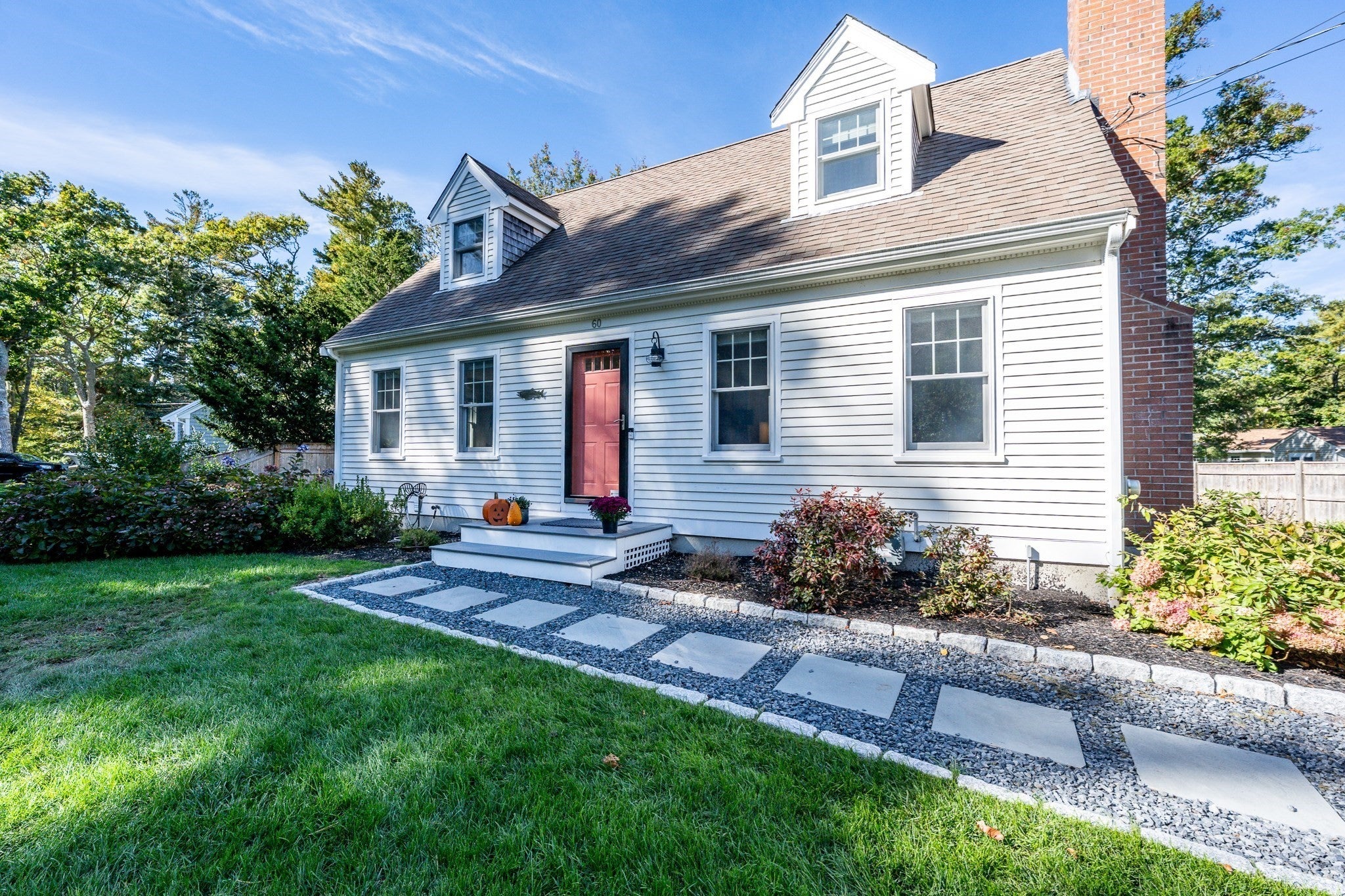 Photo of 60 Shorewood Dr, Mashpee, MA