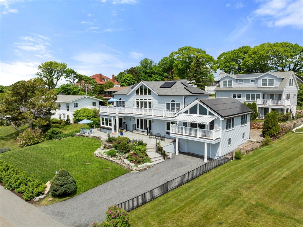 35 Shore Rd.