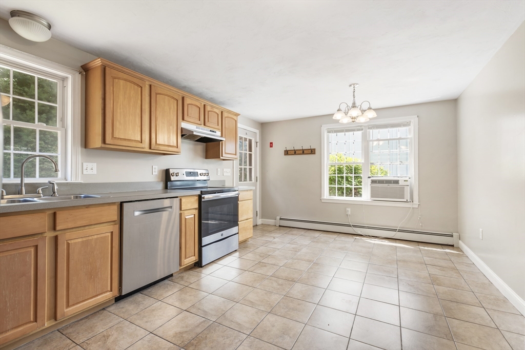 451 Ne Main St 451