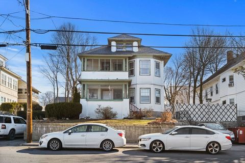 439-441 High St Lawrence MA 01841