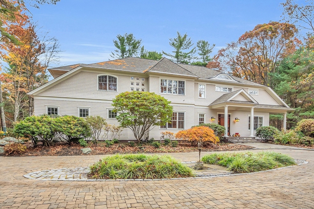 26 Lost Oak Rd