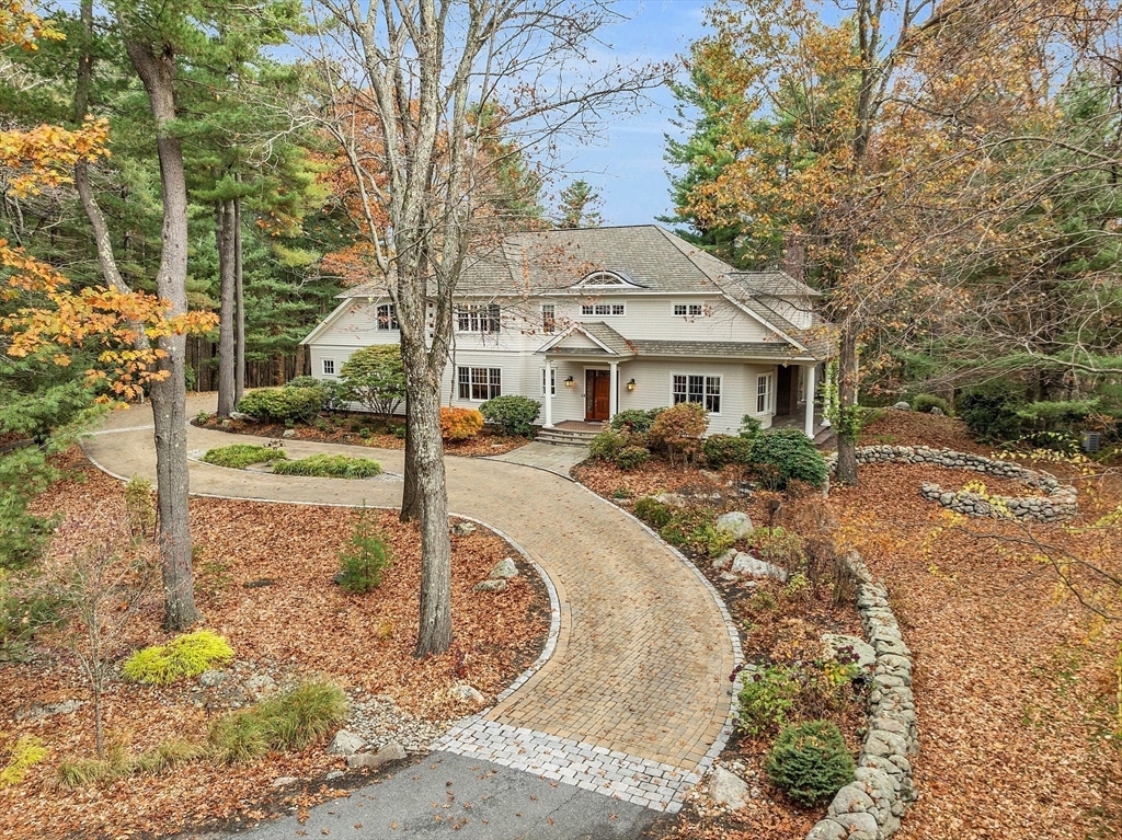 26 Lost Oak Rd