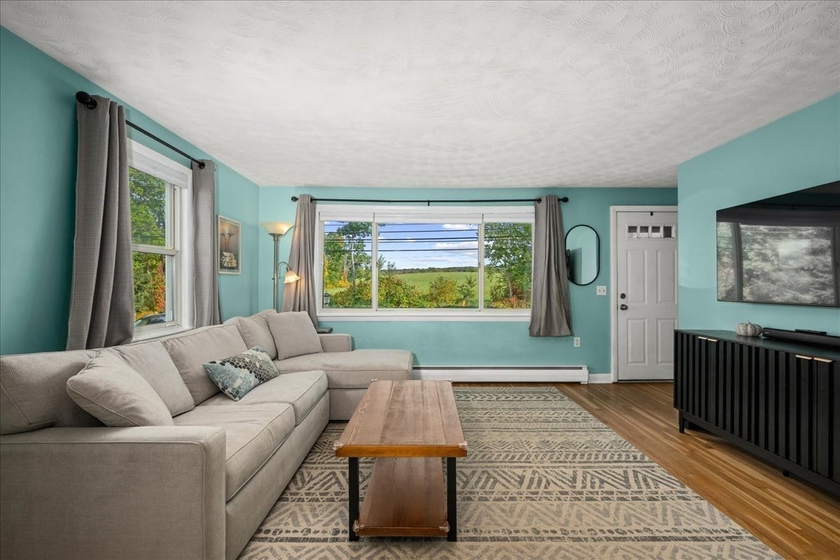 58 Putnam Hill Rd, Sutton, MA, 58 Putnam Hill Rd, Sutton, MA Photo #6