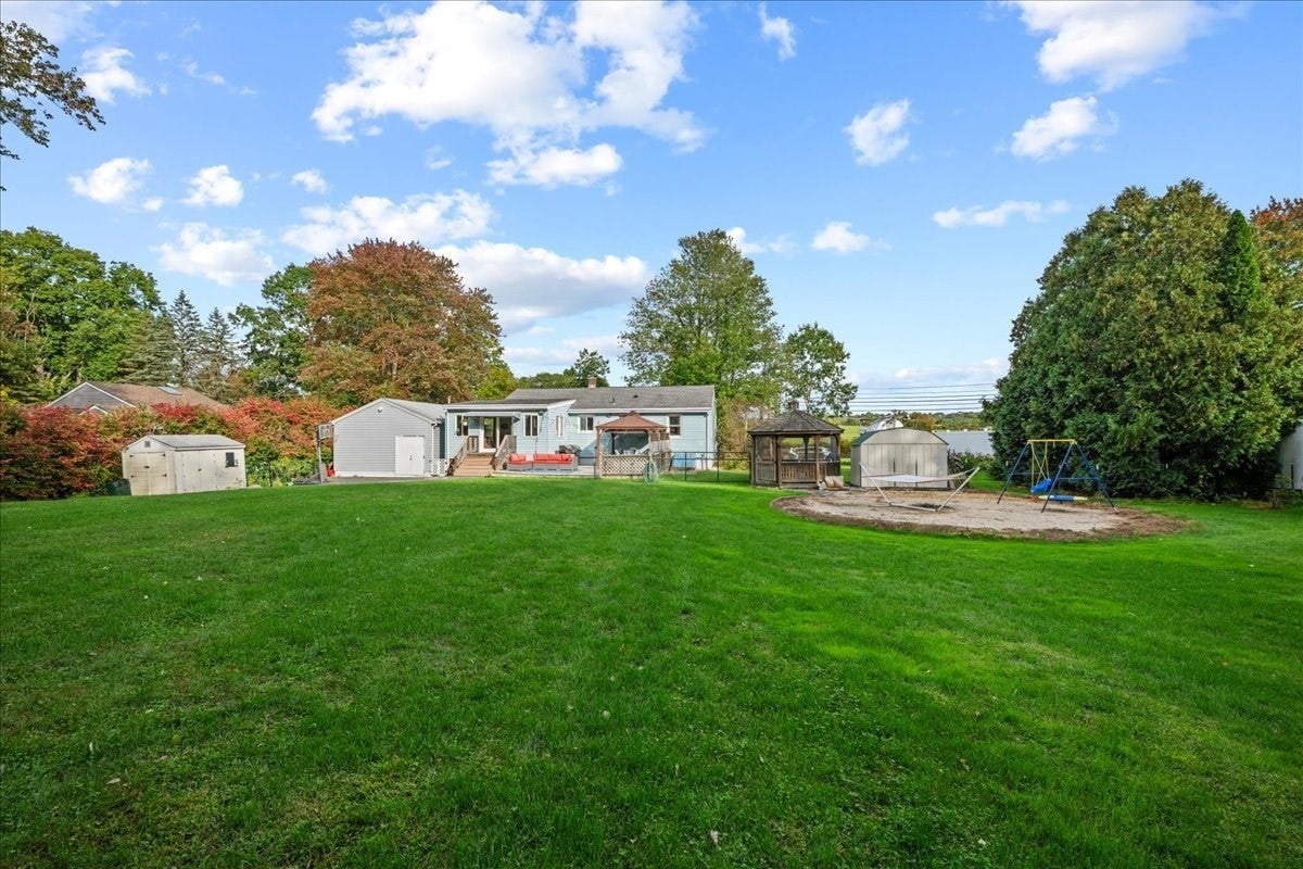 58 Putnam Hill Rd, Sutton, MA, 58 Putnam Hill Rd, Sutton, MA Photo #2