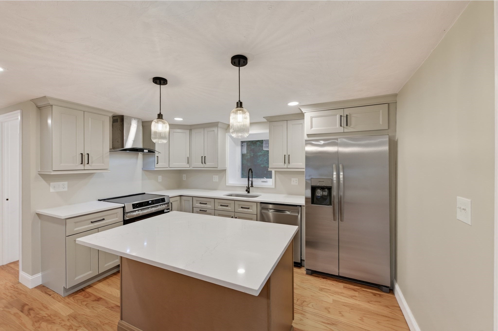 18 Elbridge Rd, Auburn, MA, 18 Elbridge Rd, Auburn, MA Photo #12