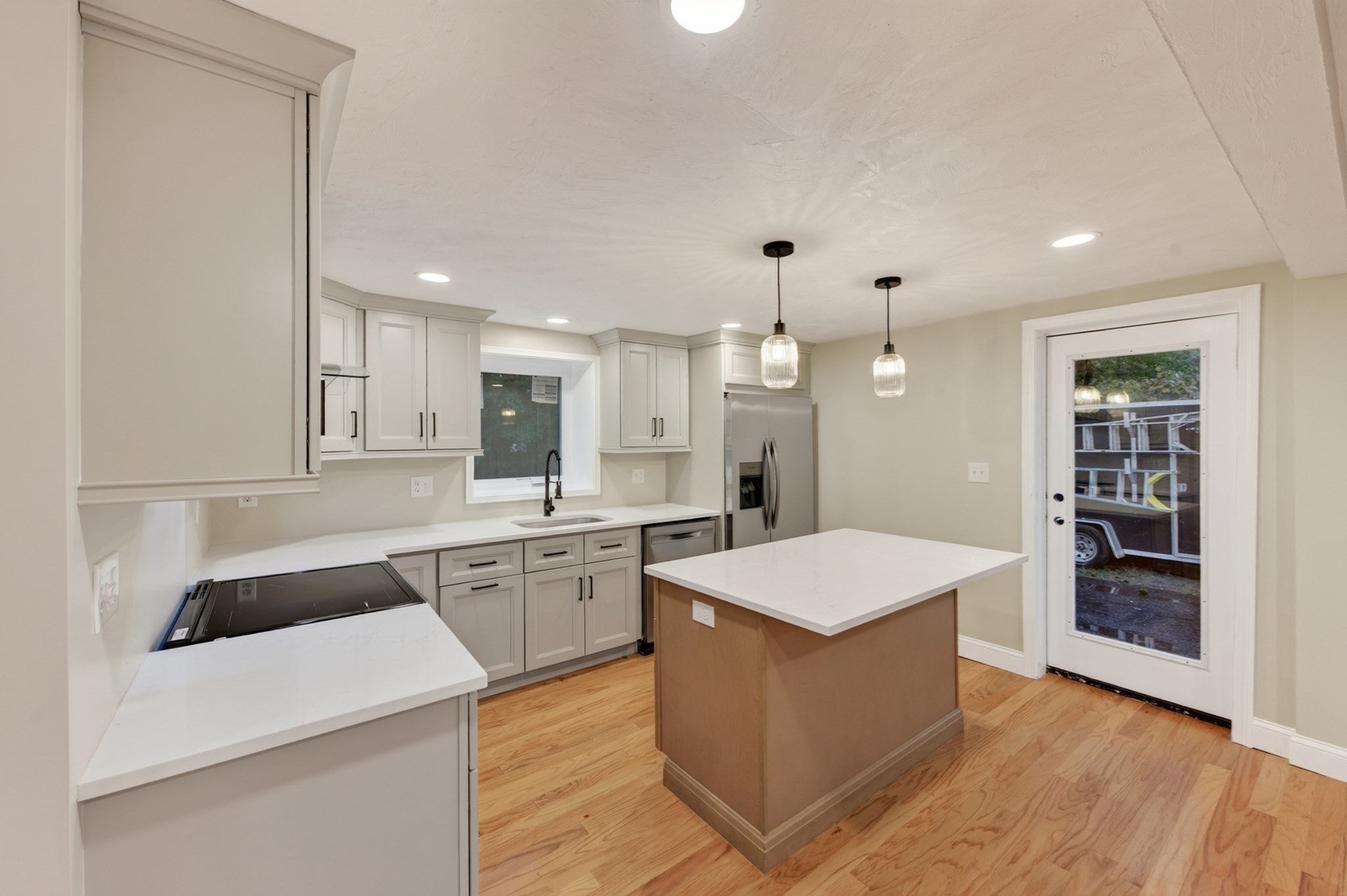 18 Elbridge Rd, Auburn, MA, 18 Elbridge Rd, Auburn, MA Photo #10