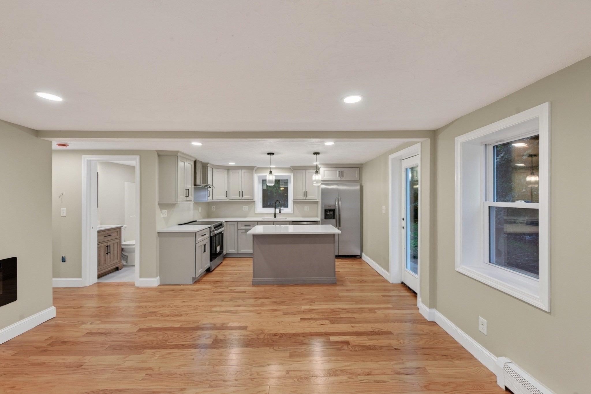 18 Elbridge Rd, Auburn, MA, 18 Elbridge Rd, Auburn, MA Photo #14