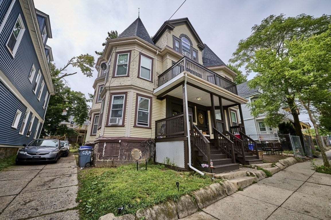 11 Wolcott Street