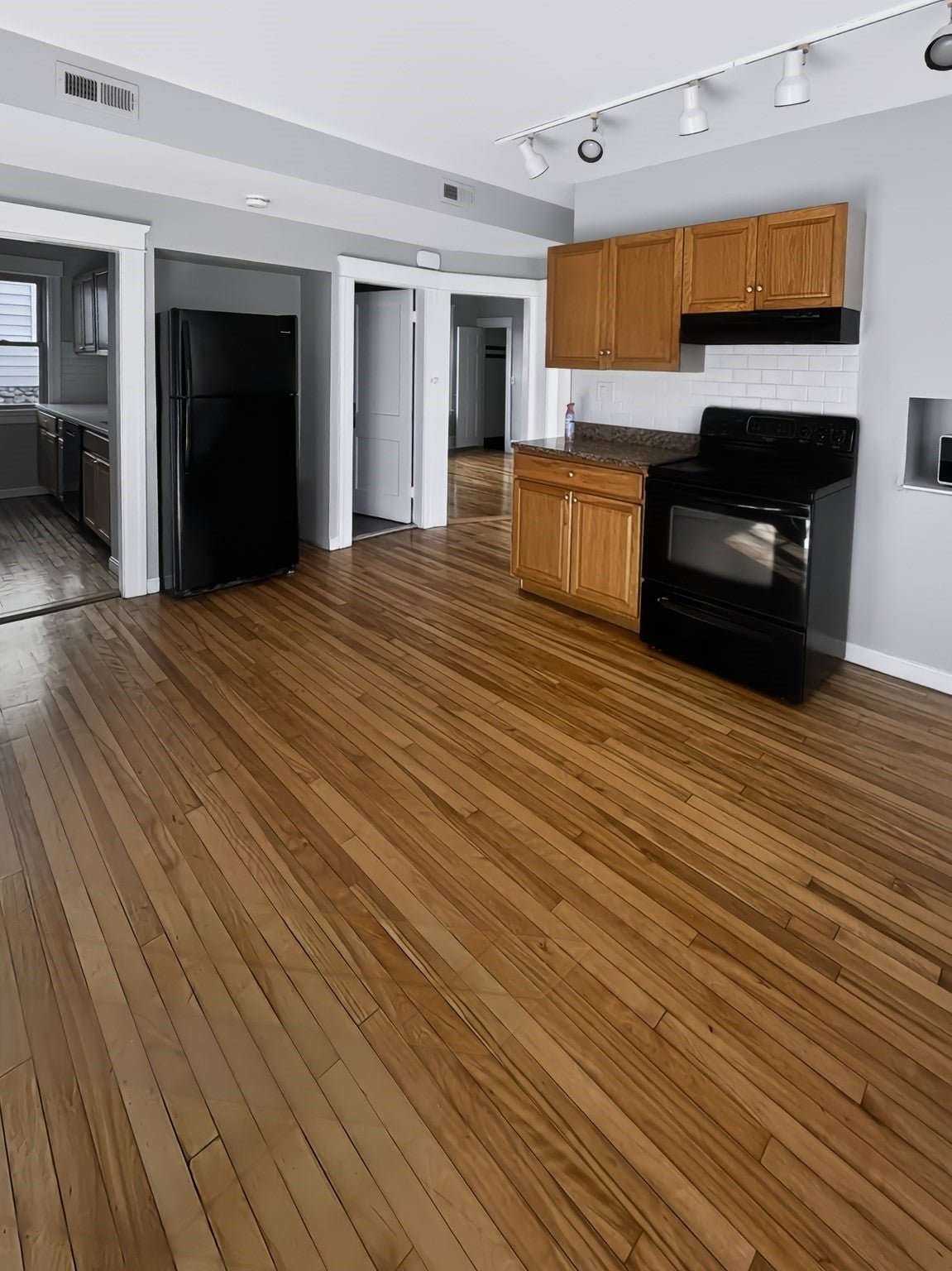 9 Greendale AVE #1, Worcester, MA Photo #13